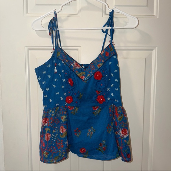 Anthropologie Nikasha Blue Red Floral Crochet Babydoll Tank Top Size Medium - Picture 2 of 5